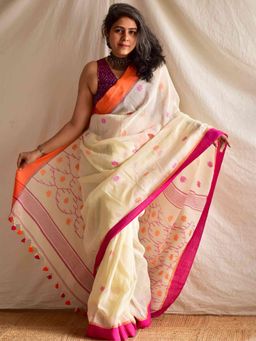 Sundarii - Women Beige Pure Cotton Woven Saree