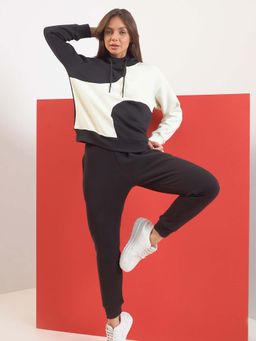 Sweet Dreams - Women Black Colorblock Sweatshirt with Joggers