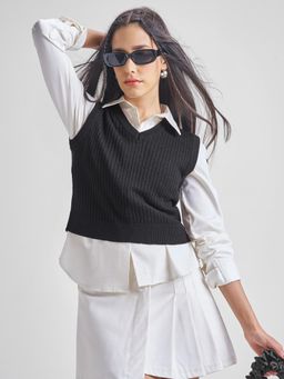 TOKYO TALKIES - Women Black V-Neck Sleeveless Sweater