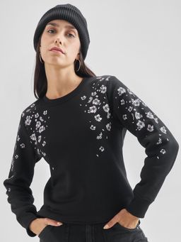 TOKYO TALKIES - Women Black Floral Printed Sweatshirt