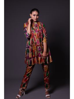 THETAA - Multi-Colour Pintuck Kurta with Pant (Set of 2)