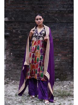 THETAA - Purple Hand-Embroidered Jharoka Print Kurta with Pant and Dupatta (Set of 3)