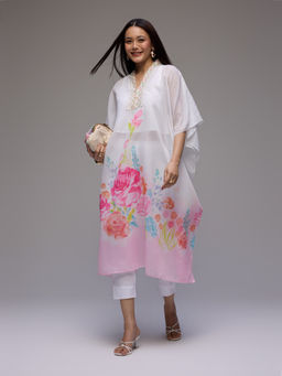 Gajra Gang - Off white Chanderi Floral Kaftan Kurta with Slip & Pant Blushed Affair (Set of 3)