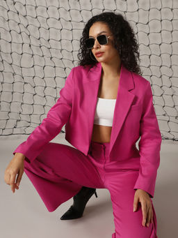 Hubberholme - Solid Regular Full Sleeve Blazer in Magenta