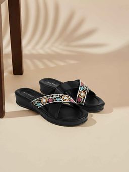 Metro - Women Black Sandals