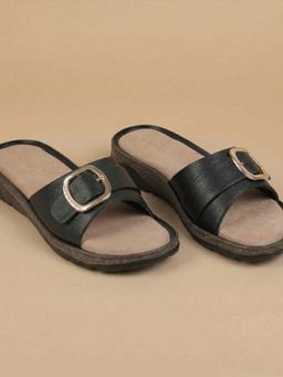 Metro - Women Black Sandals