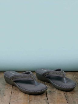 Mochi - Women Grey Sandals