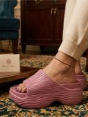 Pink color option, Currently selected