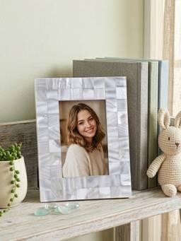 The Better Home - Mother Of Pearl Photo Frame 4X6 Inch