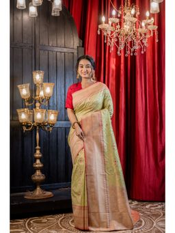 Maayavi - Women's Green Palashini Handloom Saree with Unstitched Blouse