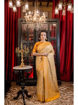 Maayavi - Women's Beige Varnika Handloom Saree with Unstitched Blouse