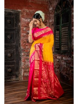 Maayavi - Women's Yellow Pitambari Handloom Saree with Unstitched Blouse