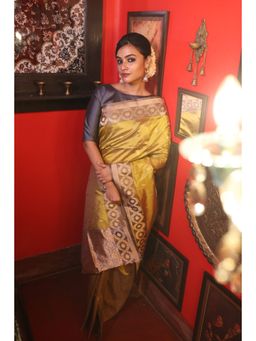 Maayavi - Women's Gold Tara Handloom Saree with Unstitched Blouse