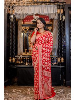 Maayavi - Women's Red Alankrita Handloom Saree with Unstitched Blouse