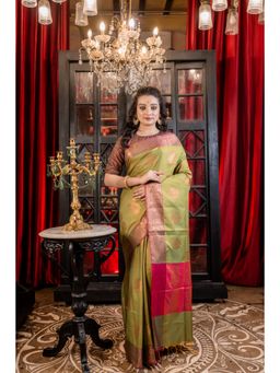Maayavi - Women's Green Shevanti Handloom Saree with Unstitched Blouse