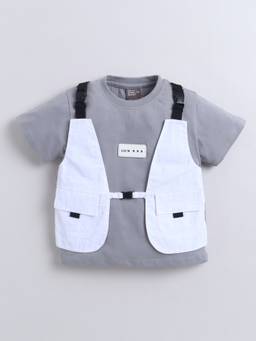 Little Kangaroos - Grey Solid/Plain Half Sleeves T-Shirt