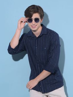 CRIMSOUNE CLUB - Men Navy Blue Vertical Striped Cotton Shirt