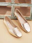 Gold color option, Sold out, Currently selected