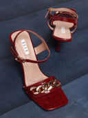 Maroon color option