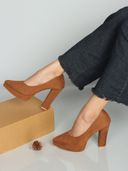 Brown color option