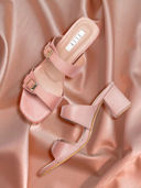 Pink color option, Sold out, Currently selected