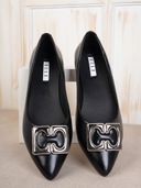 Black color option, Sold out, Currently selected