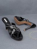 Black color option, Sold out, Currently selected