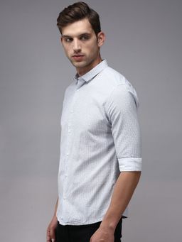 SHOWOFFFF - Men White Collar Neck Printed Comfort Fit Shirt