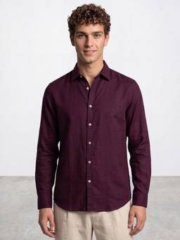 R&B - Men Burgandy Solid Long Sleeves Regular Fit Shirt