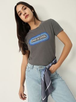 SHOWOFF - Womens Graphic Grey T Shirt