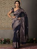 Navy Blue color option, Currently selected