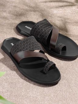 Mochi - Men Brown Sandals
