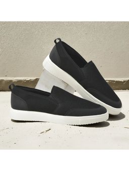 Cantabil - Men Black Sneakers