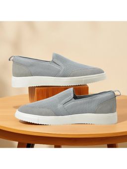 Cantabil - Men Grey Sneakers