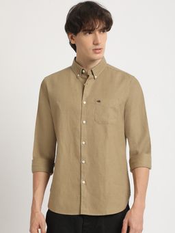 The Bear House - Men's Beige Solid Slim Fit Casual Shirt