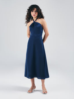 Twenty Dresses by Nykaa Fashion - Navy Blue Solid Halter Neck Twisted Front A Line Midi Dress