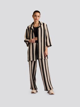 Muvazo - Crafted Crochet Bralette and Shrug with Pants (Set of 3)