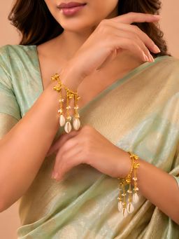 ADIVA - Gold-Plated Cowrie Shell Beaded Ghungroo Charm Adjustable Kashmiri Bangles (Pack of 2)