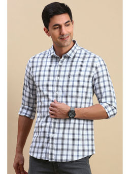 Classic Polo - Men's White Slim Fit Checked Shirt