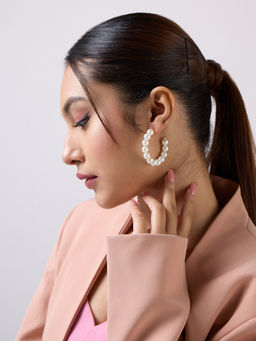 Pipa Bella by Nykaa Fashion - Resin Pearl Hoop Earrings Set of 5 (Set of 5)