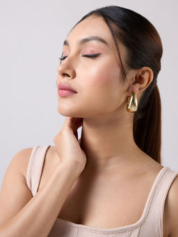 Twenty Dresses by Nykaa Fashion - Gold Chunky Hoop Earrings