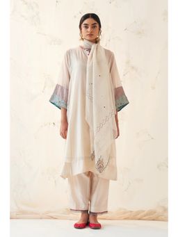 Janki India - Ivory Chanderi Organza Kantha Work Kurta With Pant and Dupatta (Set of 3)