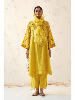 Janki India - Yellow Chanderi Kurta with Pant and Dupatta (Set of 3)