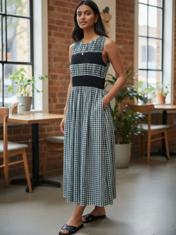 Notch Above - Ruru Gingham Checks Dress
