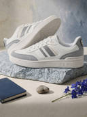 White color option, Currently selected
