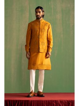 STUDIO BAGECHAA - Darsh Yellow Embroidered Kurta with Pant and Jacket (Set of 3)