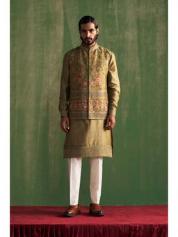 STUDIO BAGECHAA - Reyansh Sage Green Embroidered Kurta with Pant and Jacket (Set of 3)