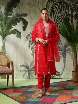 Bani Women - Red Round Neck Straight Kurta with Pant and Dupatta (Set of 3)