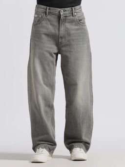 Calvin Klein - Men Grey Solid Relaxed Fit Jeans