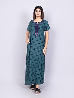 evolove - Green Other Regular Printed Night Gown